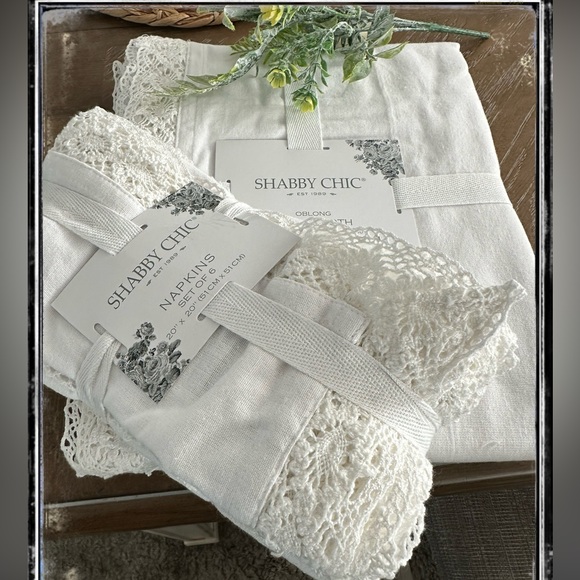 Shabby Chic Other - SET SHABBY CHIC TABLECLOTH AND NAPKIN SET